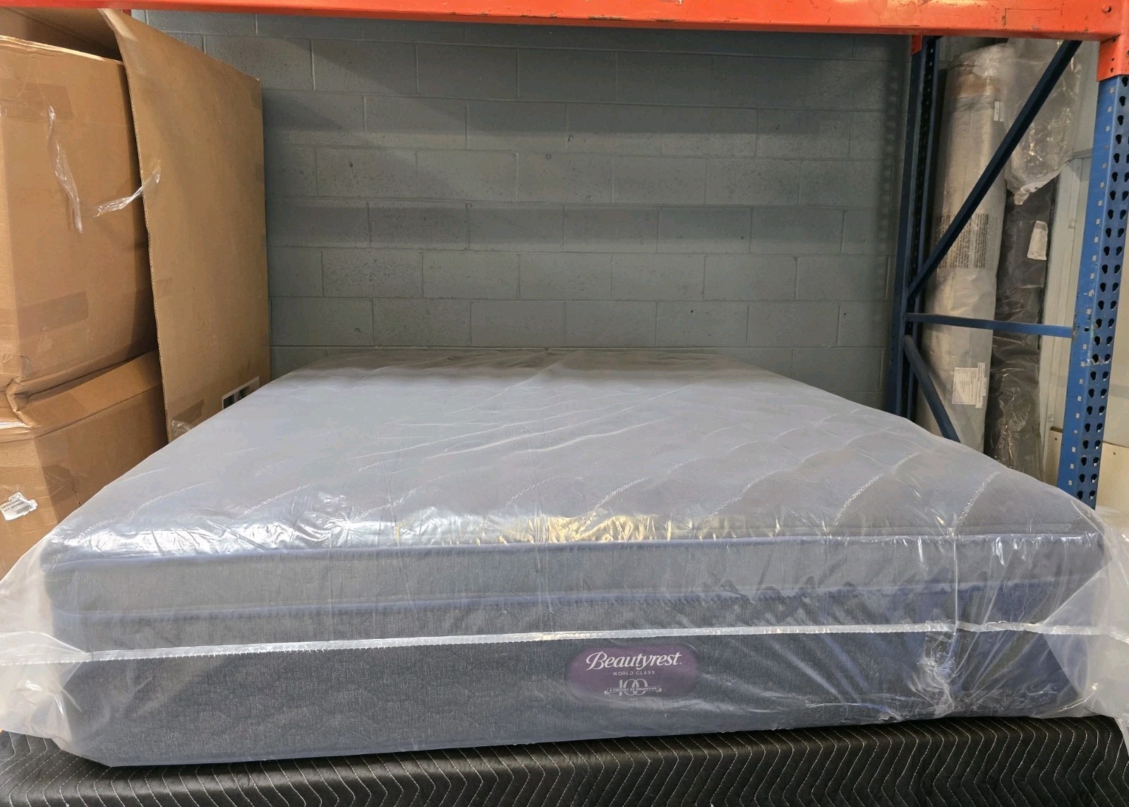Beautyrest World Class Level 3 Medium Pillow Top King Size (Very Supportive)