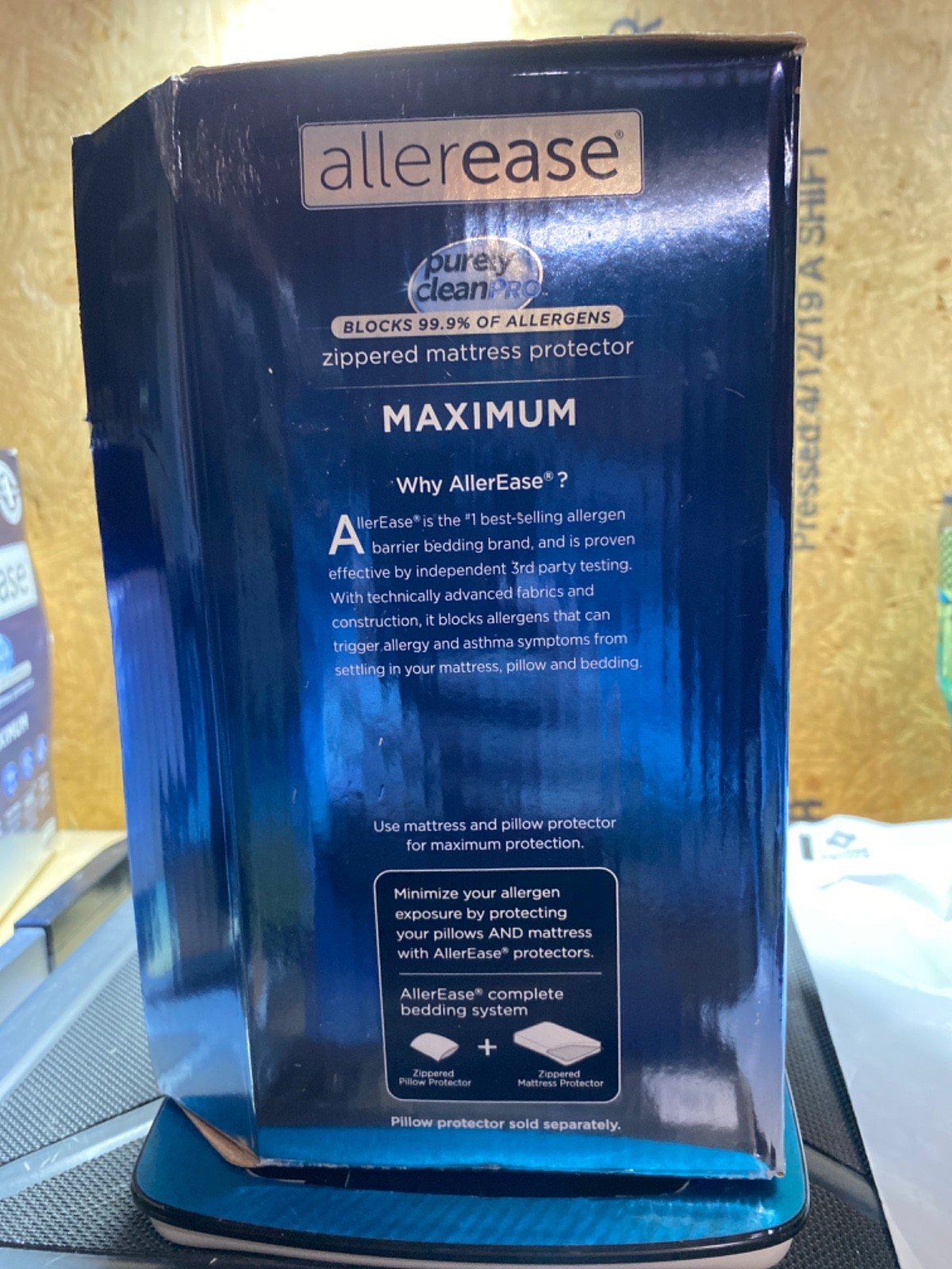 Aller-Ease 8914WM Maximum Allergy Relief Zippered Mattress Protector, Queen