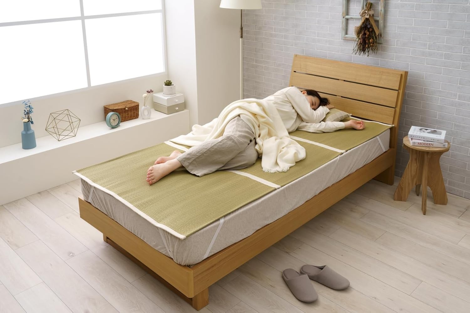 Japanese Tatami Igusa Rush Grass Sleeping Mat, Full Size Futon Topper