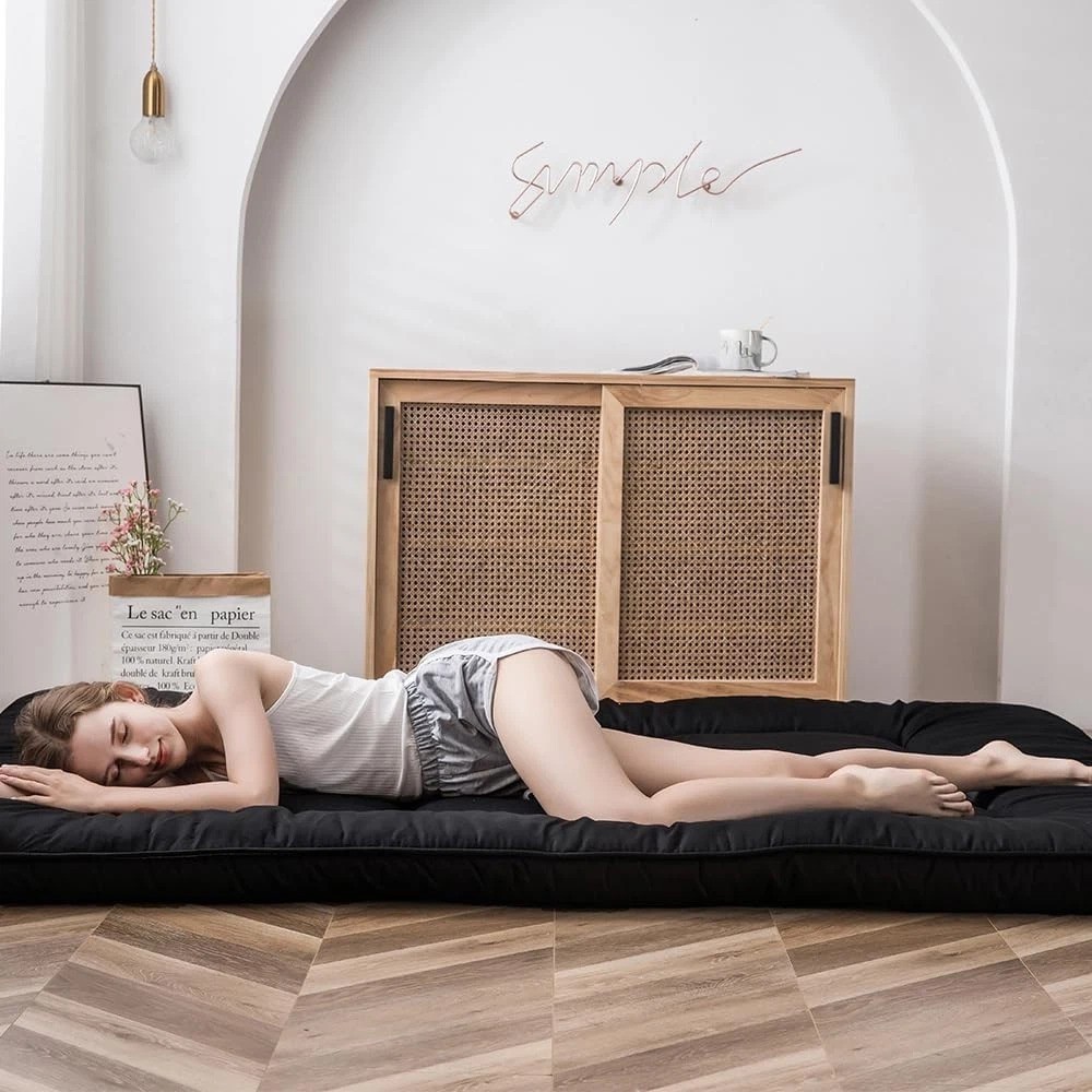Durable 4-Inch Tatami Mattress – Lightweight Black Futon for Kids & Adults
