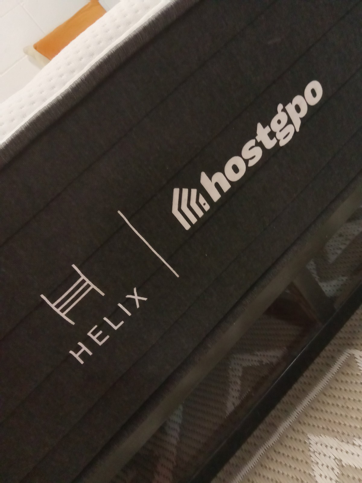 Helix | Hostgpo | 10” King Mattress