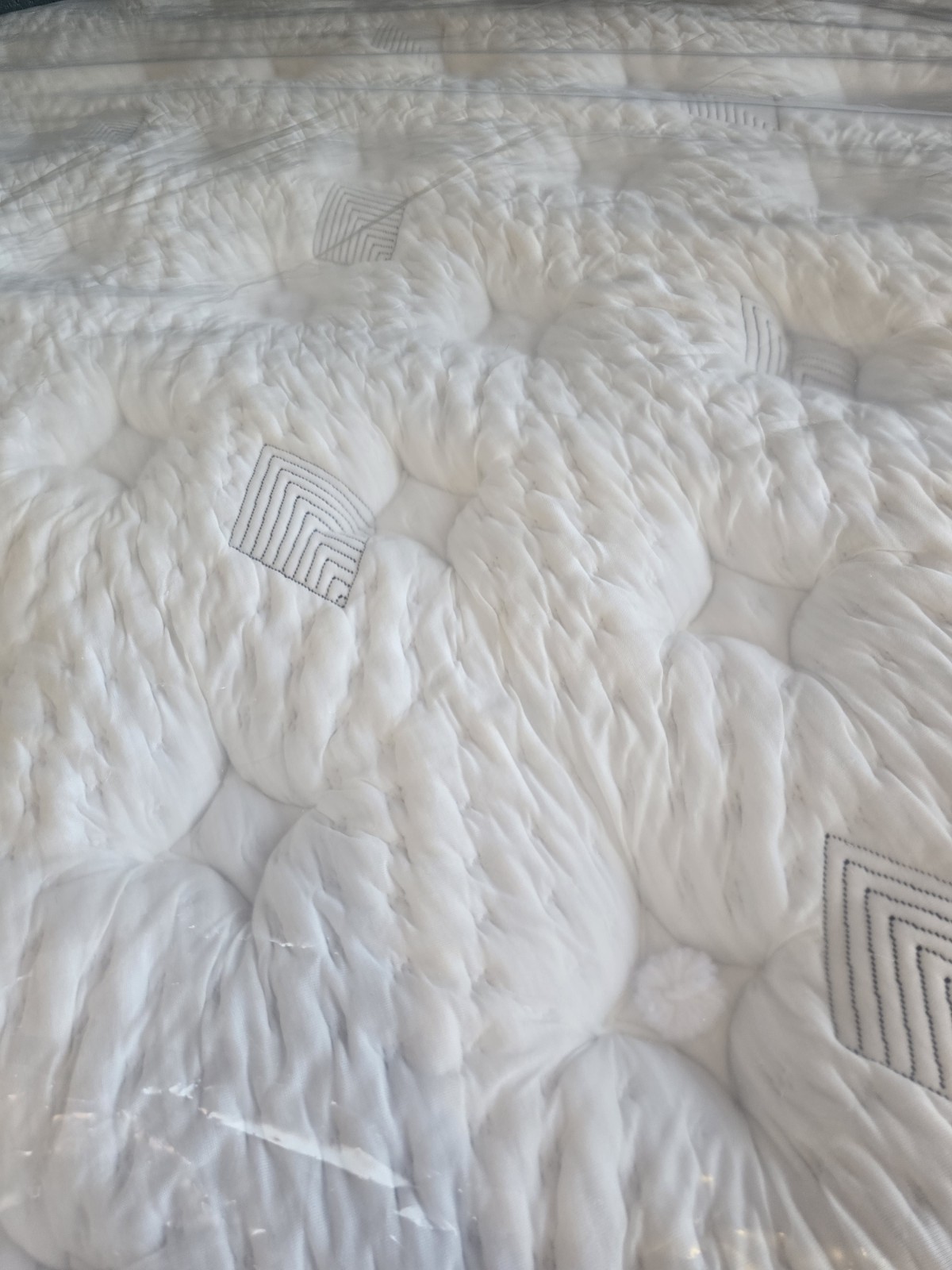 Aireloom HYBRID LUXURY FIRM CAL-KING SIZE