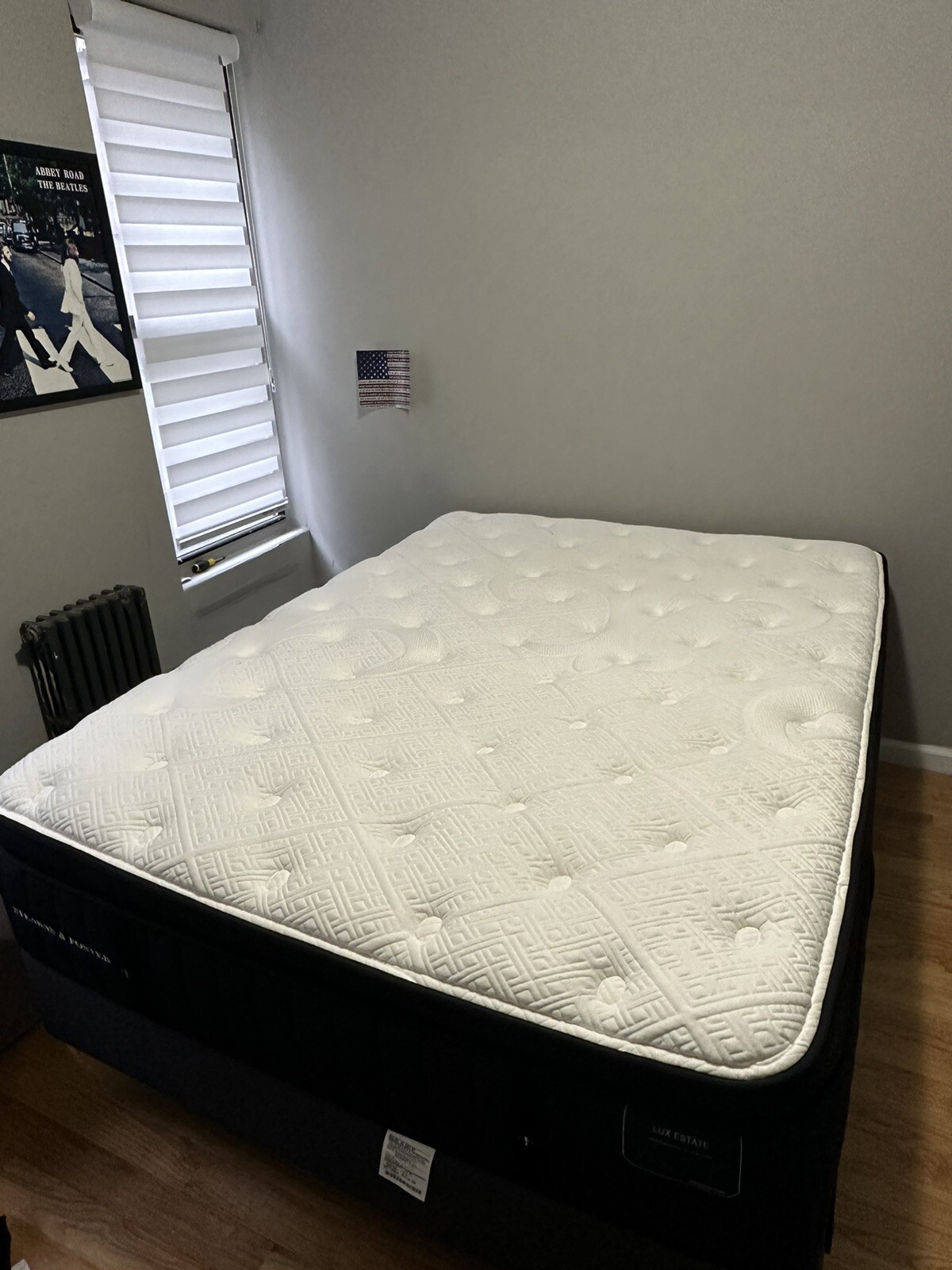 Stearns and Foster Lux Estate Cassatt Luxury Plush Pillow Top Queen + box spring
