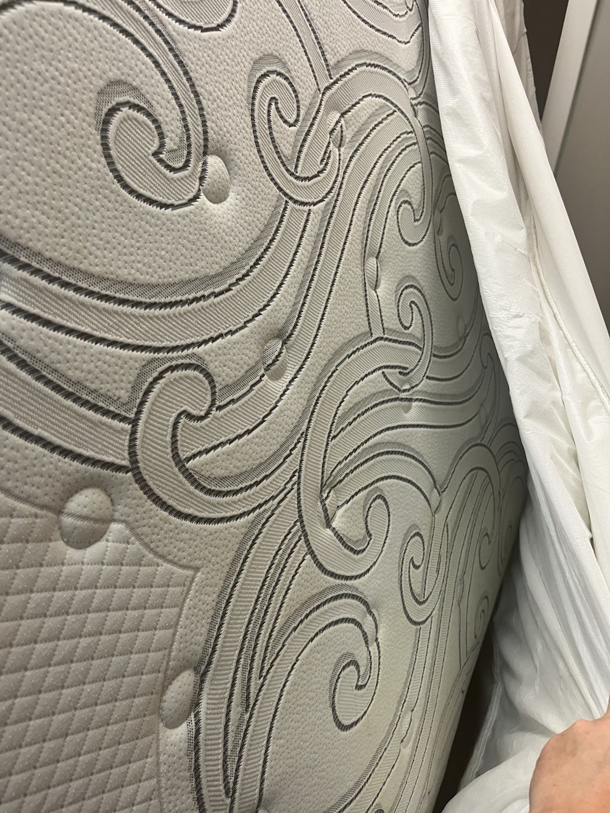 Sealy Posturepedic Full Innerspring Mattress, Firm Quilted White/Gray