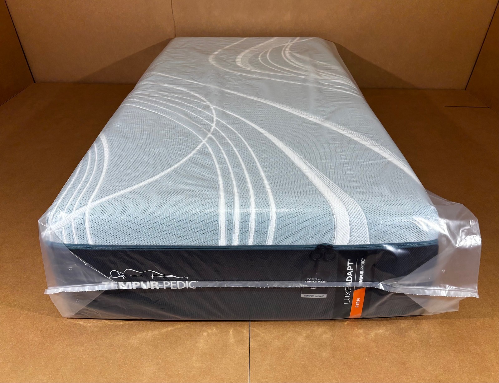 Tempurpedic LuxeAdapt Firm 2.0 Twin XL Mattress Luxe Adapt MSRP $4199