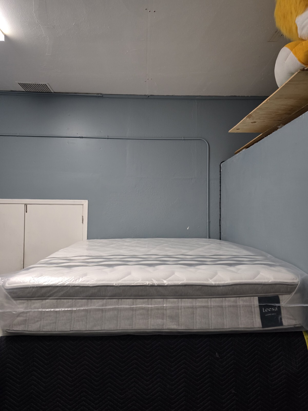 Leesa Legend Chill Hybrid Cal-King Size Mattress
