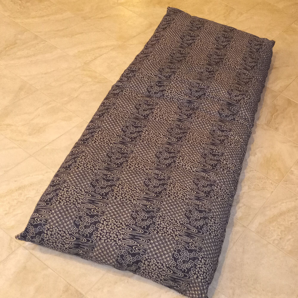 J-Life Home/J-Life International Japanese Shikifuton Mattress And Cover