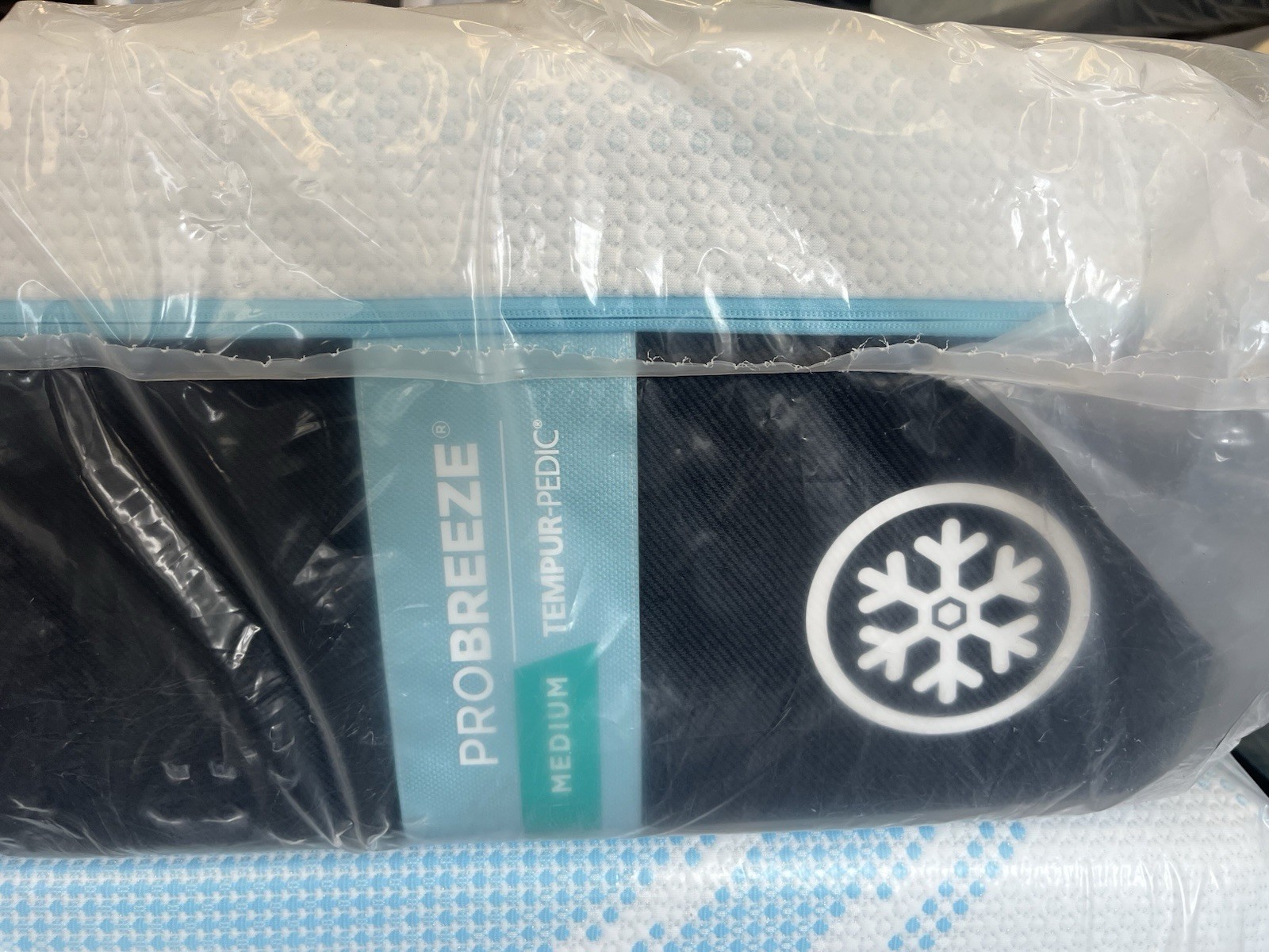 TEMPURPEDIC Tempur-Pedic ProBreeze PRO BREEZE 2.0 Medium QUEEN MATTRESS FreeShip