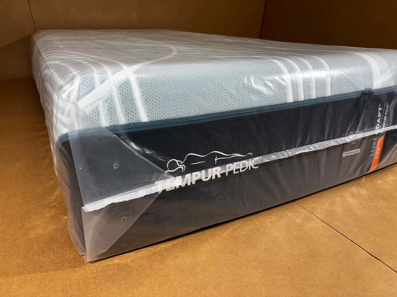 Tempurpedic LuxeAdapt Firm 2.0 Twin XL Mattress Luxe Adapt MSRP $4199