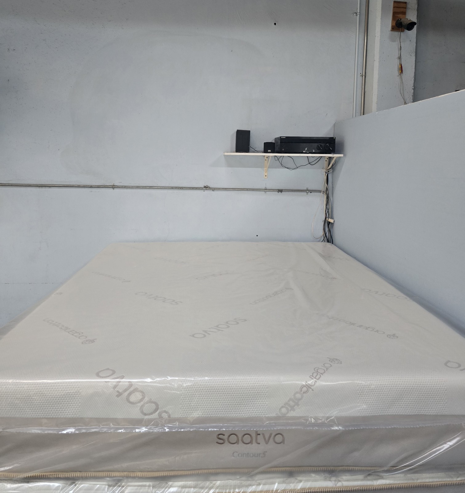 Saatva Contour5 Medium King SIZE