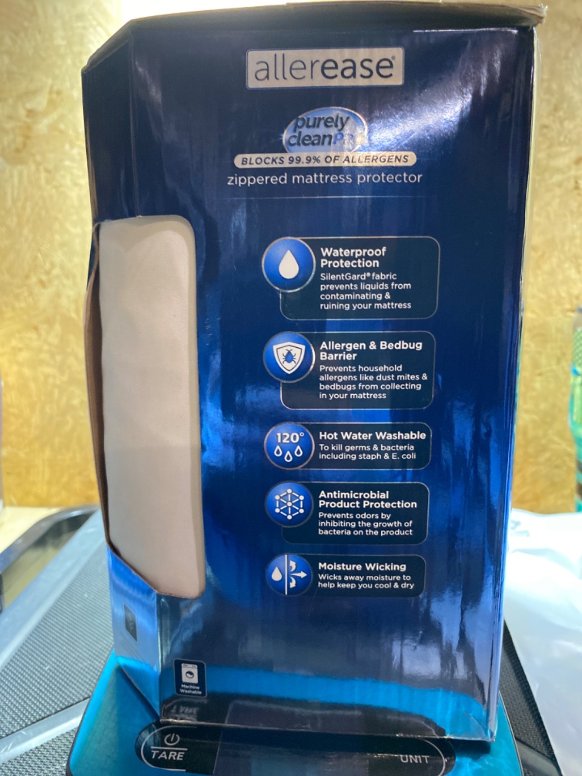 Aller-Ease 8914WM Maximum Allergy Relief Zippered Mattress Protector, Queen