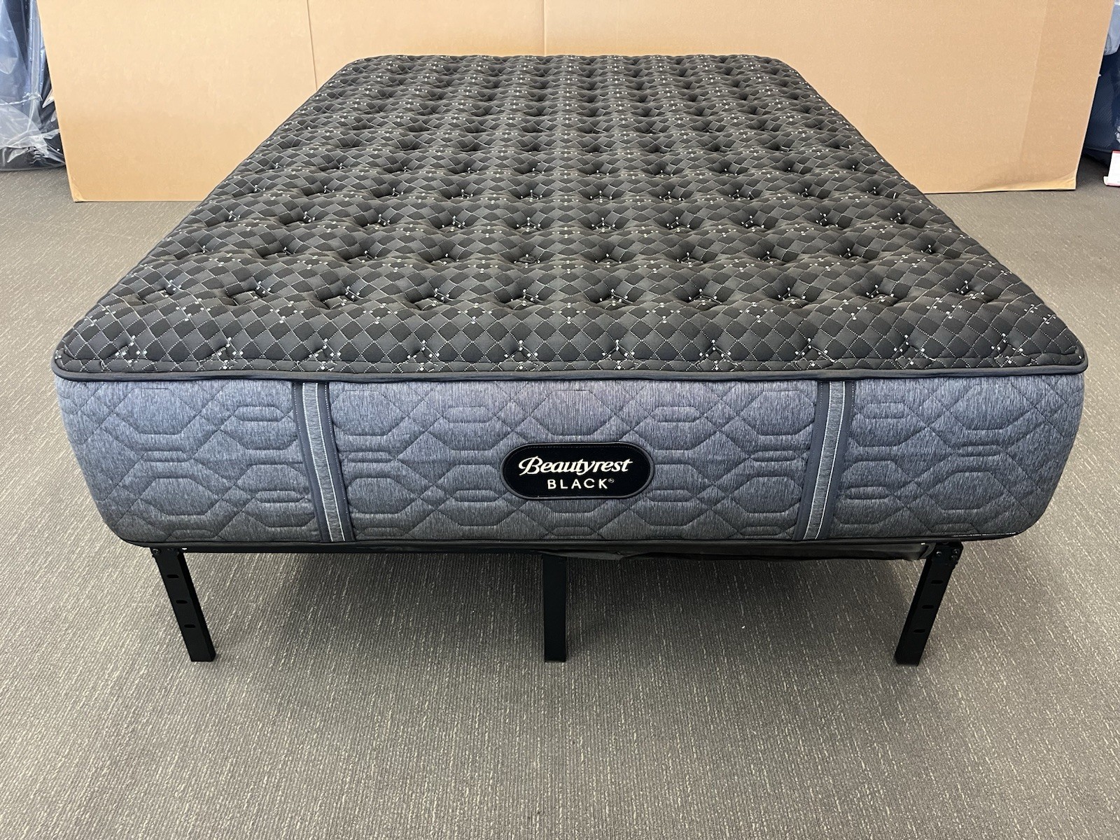 New BEAUTYREST BLACK Series 3 Firm Queen MATTRESS $4,000.00 Free Shipping