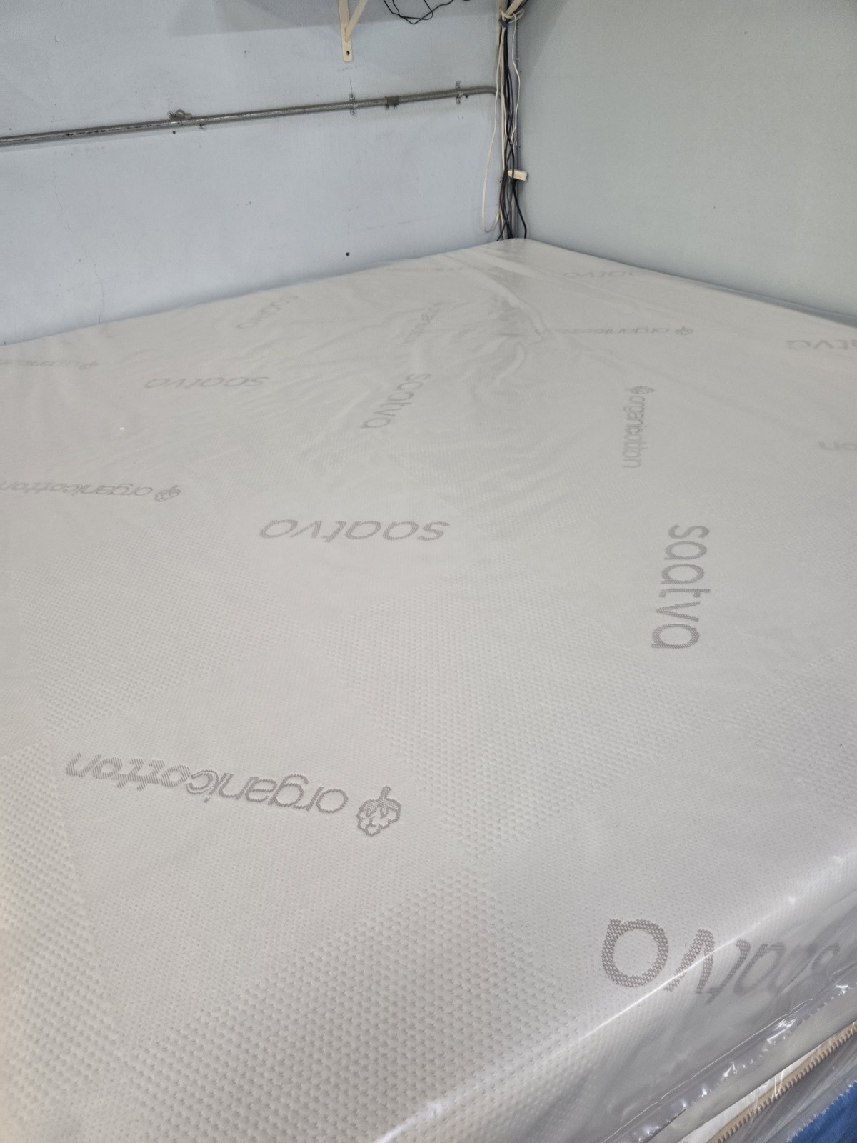 Saatva Contour5 Medium King SIZE