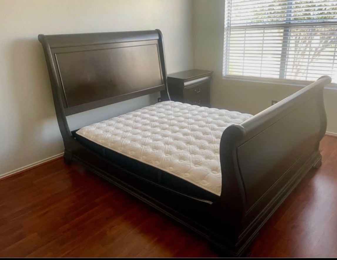 STEARNS & FOSTER LUX ESTATE QUEEN Med Firm 11” MATTRESS