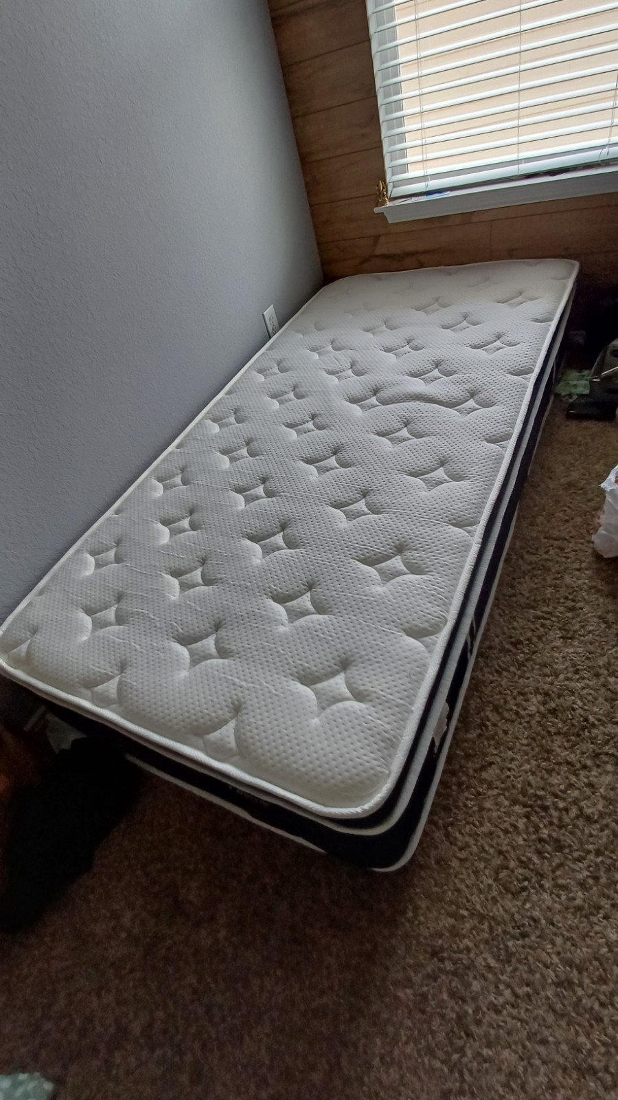 Coolvie 12″ Twin Hybrid XL Twin Foam Mattress in a Box Bed Medium Firm Feed NEW
