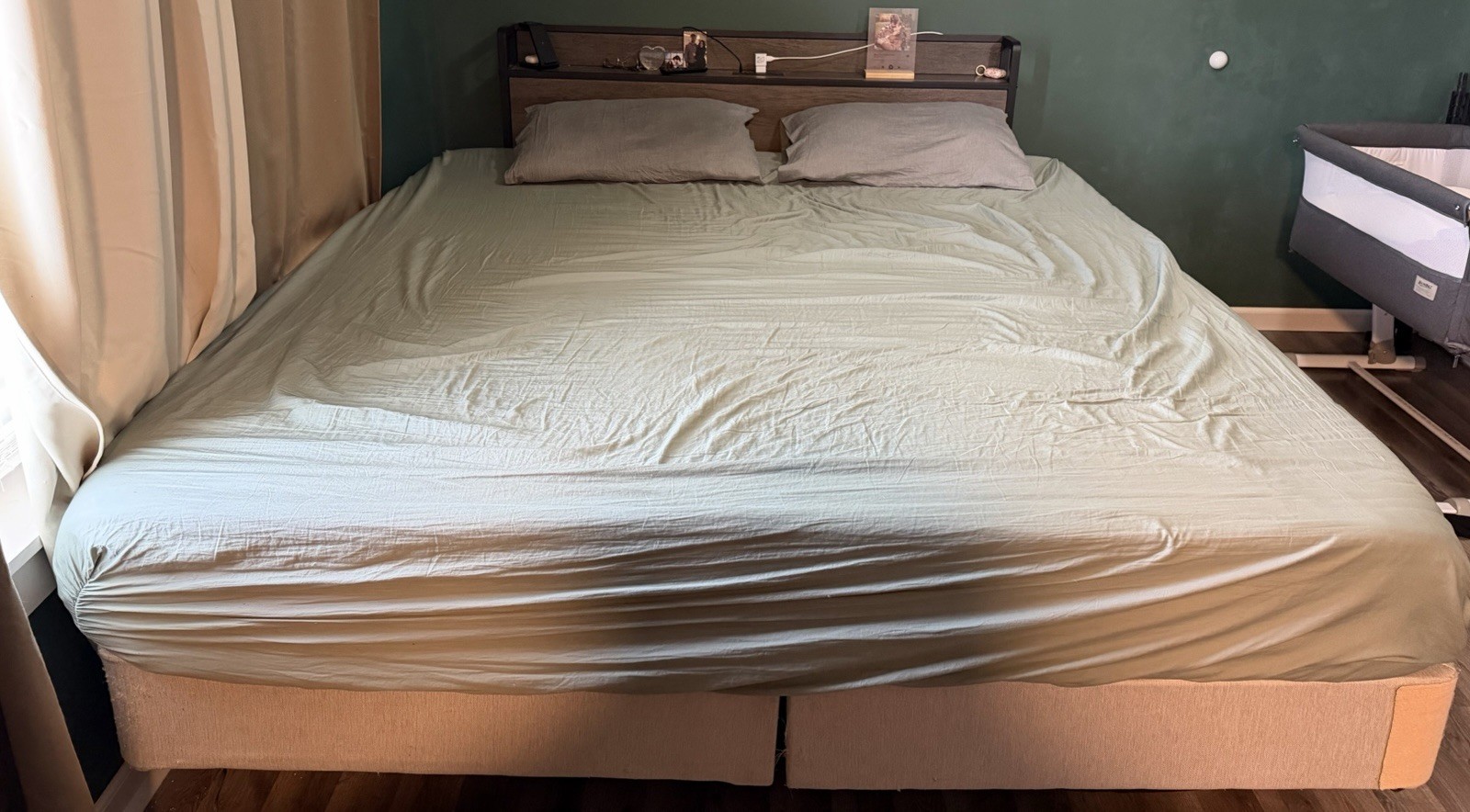 King size Sleep Number 360 p5. Less than five years old. message for details