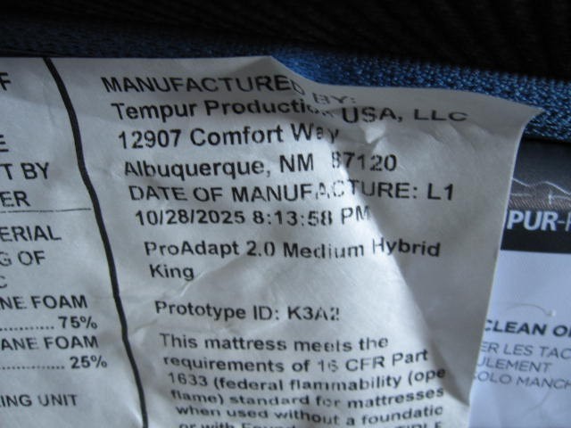 TempurPedic ProAdapt 2.0 Medium Hybrid KING mattress, excellent used condition