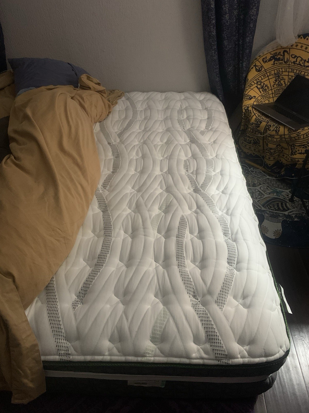CC Hybrid Katie Extra Firm Twin Mattress White Gray Geometric