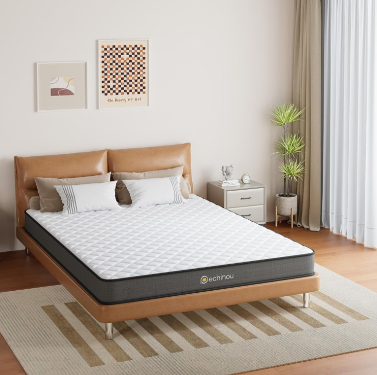 mattress full black and white