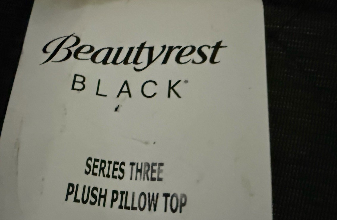 SIMMONS BEAUTYREST TWIN XL BLACK SERIES 3 PILLOWTOP PLUSH MATTRESS NEW CLEARANCE