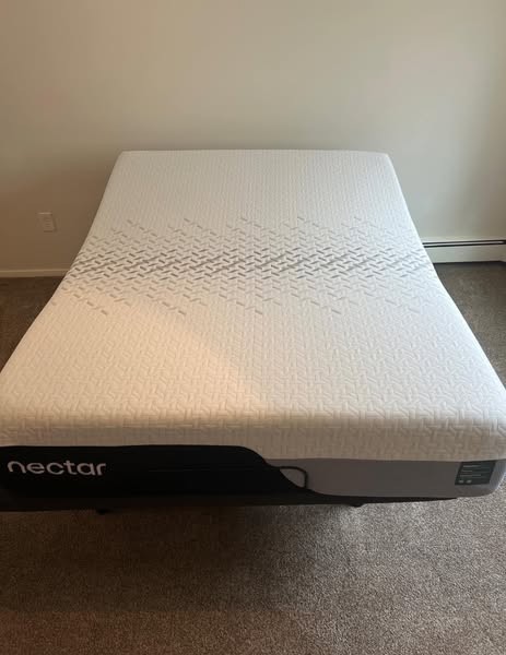 Nectar Premier Hybrid Mattress – Sanitized & Recompacted – Free Delivery