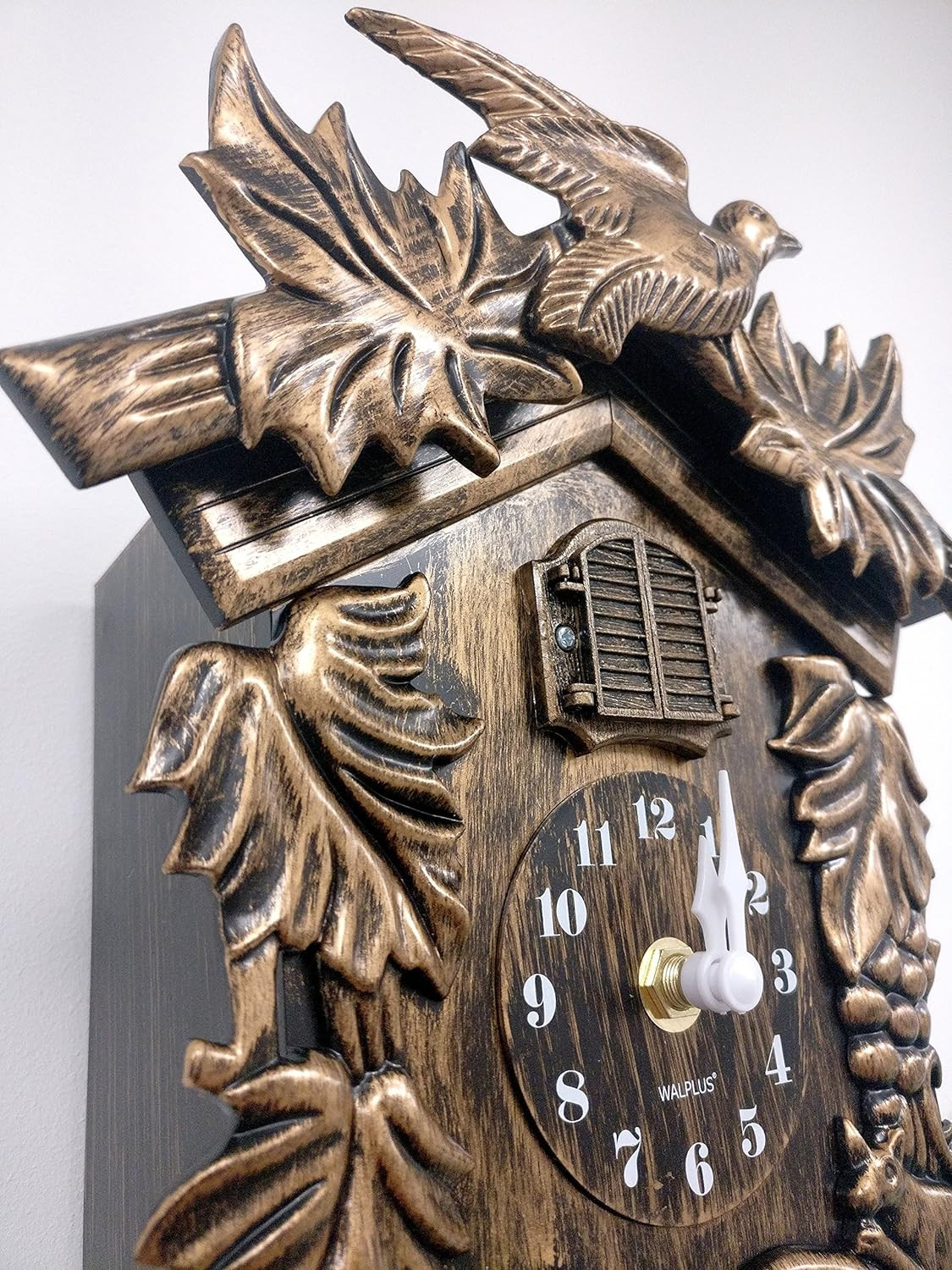 Chiming Classic Brown Vintage Cuckoo Wall Clock Hanging Bird Clock Home Decor Ch