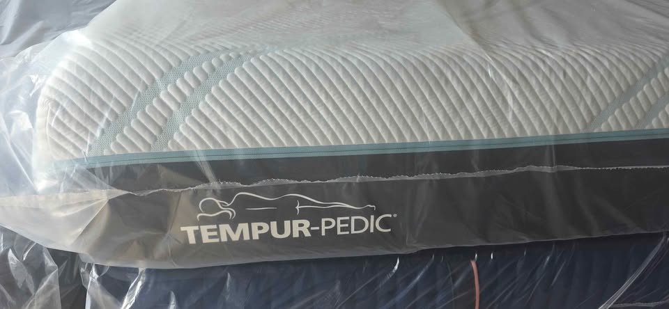 🛏️ Tempur-Pedic ProAdapt Medium Hybrid 1.0 King Mattress
