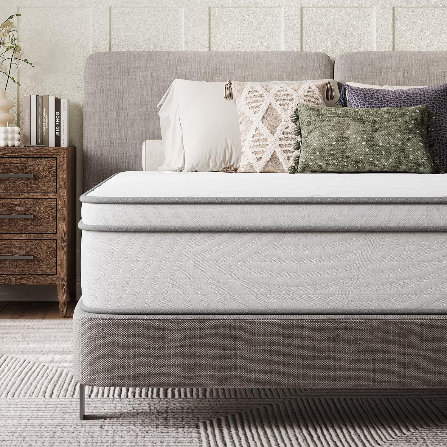 14″ Queen Hybrid Mattress – Medium Firm, Pocket Springs & Cooling Foam