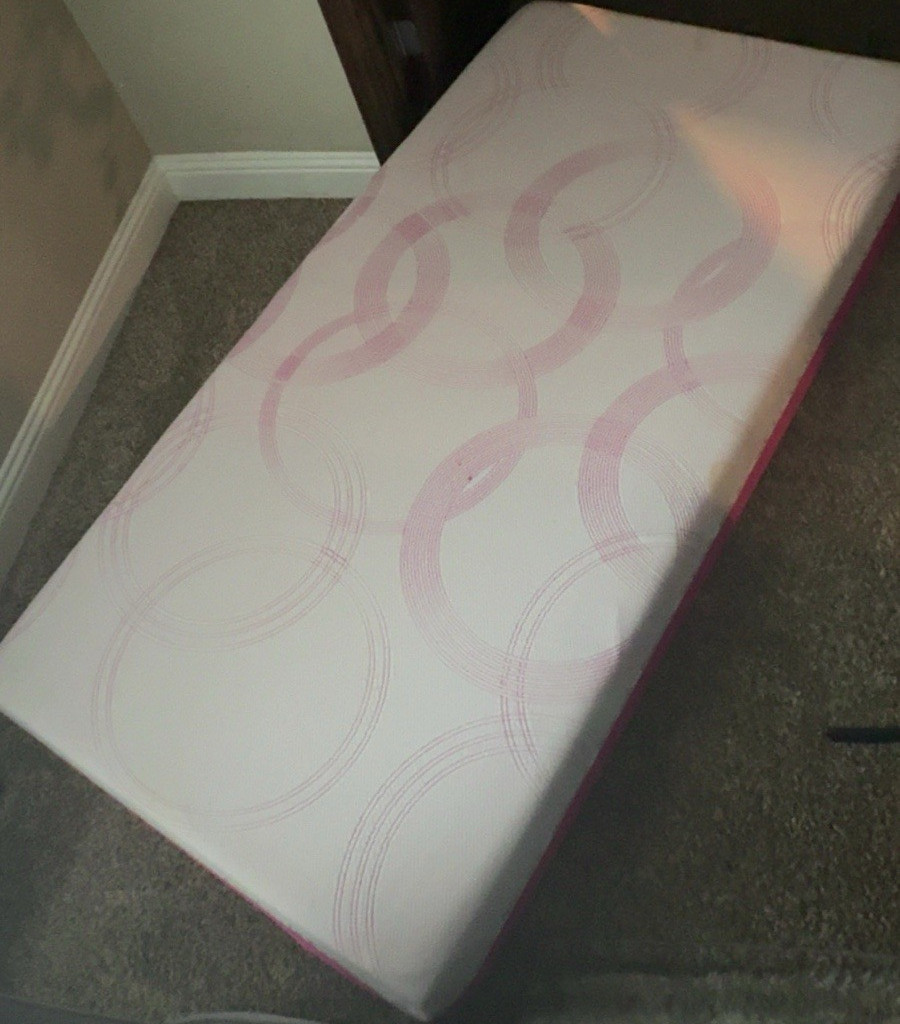 TRUGEL YOUTH Twin Soft Gel Memory Foam Mattress White Pink Abstract Print