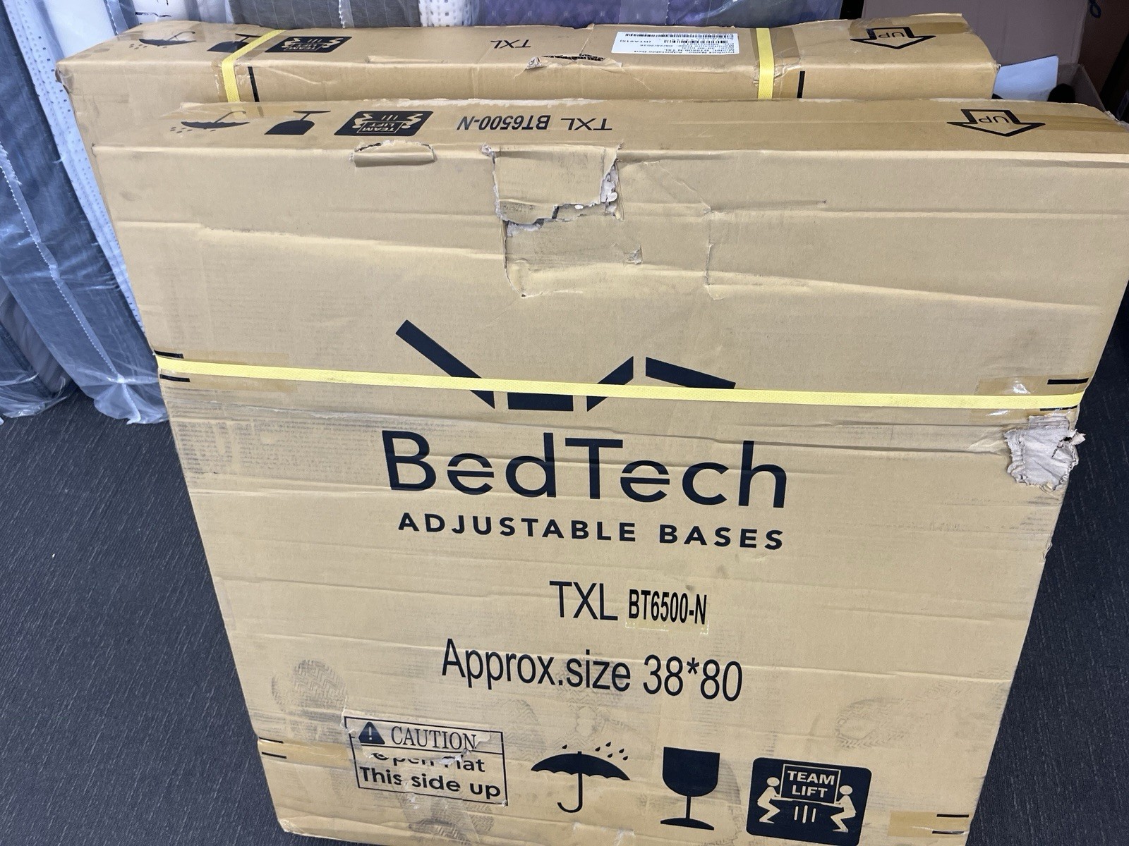 Tempurpedic Split King LuxeAdapt 2.0 Soft Mattress+Adjustable Motion Bed Base