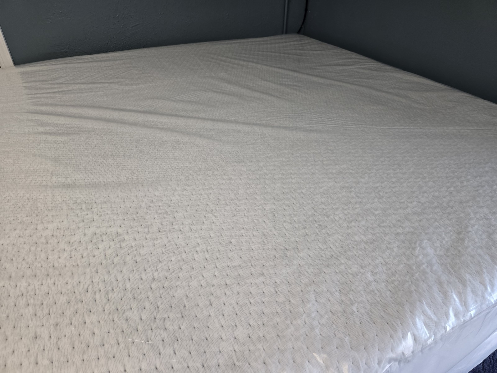 Casper Snow CAL-KING Size …