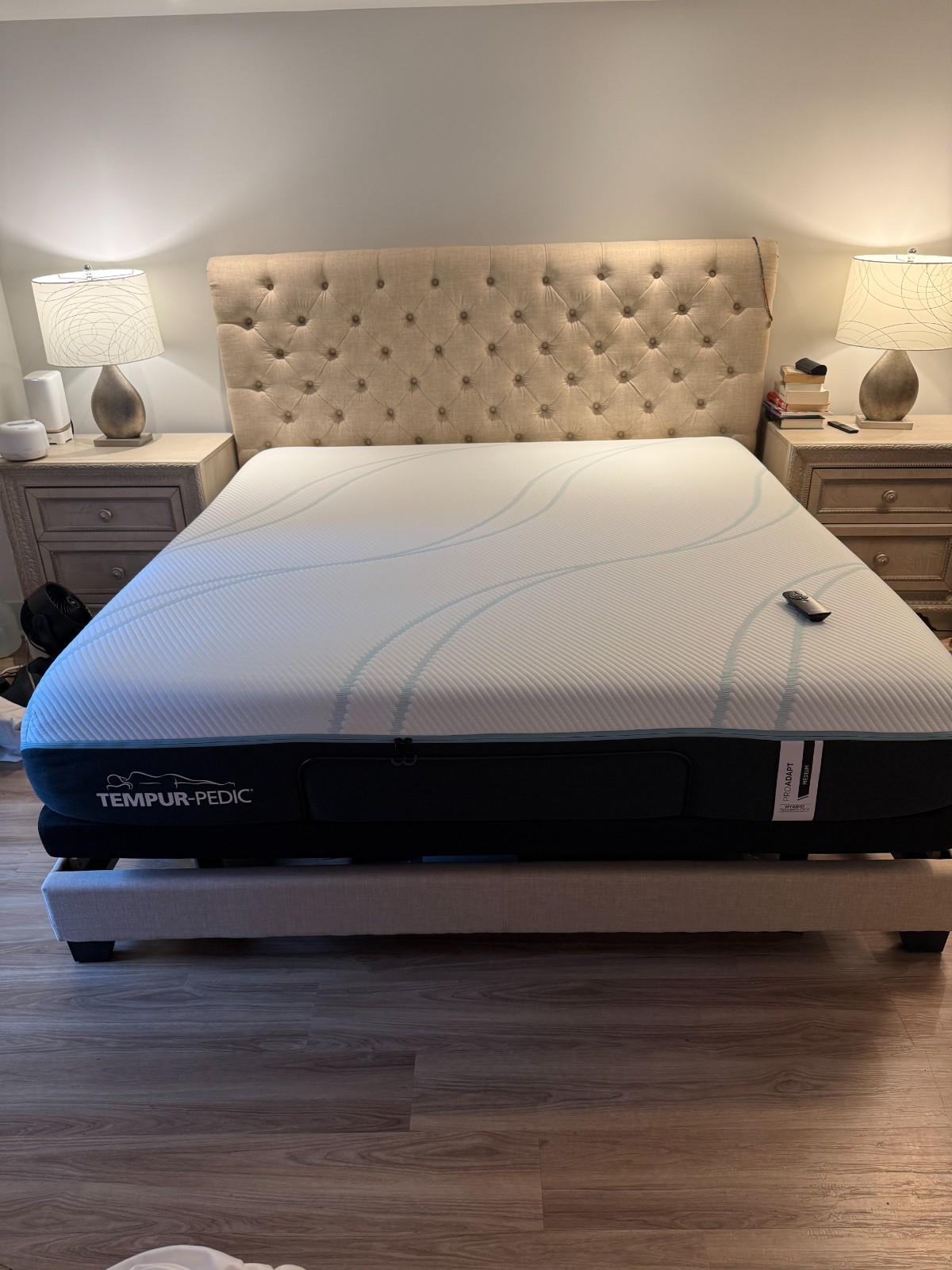 King Tempur-pedic Pro Adapt Mattress w/ Adjustable Base. Great Condition
