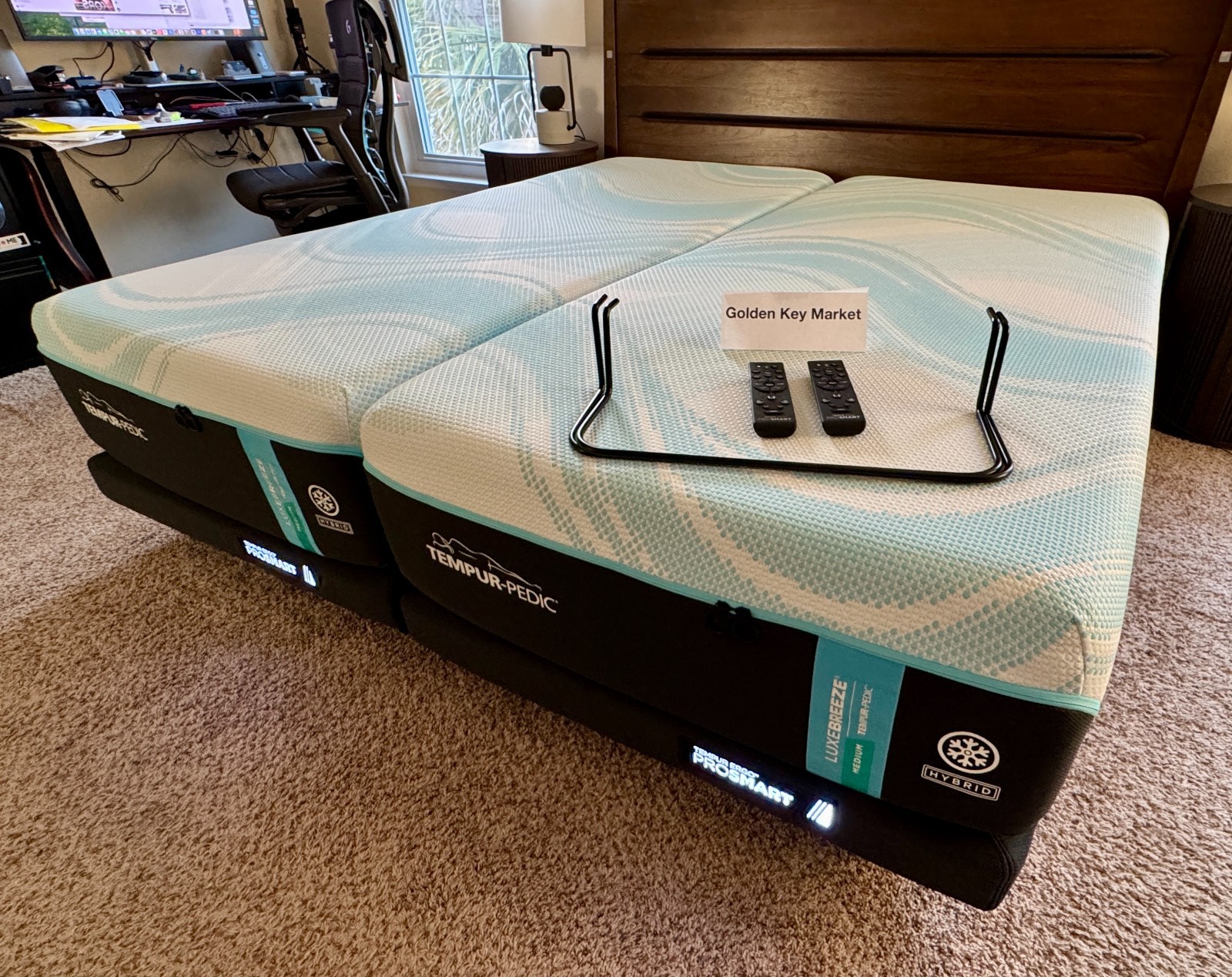 TempurPedic LuxeBreeze 2.0 Split King Medium Hybrid + 2 ProSmart Bases