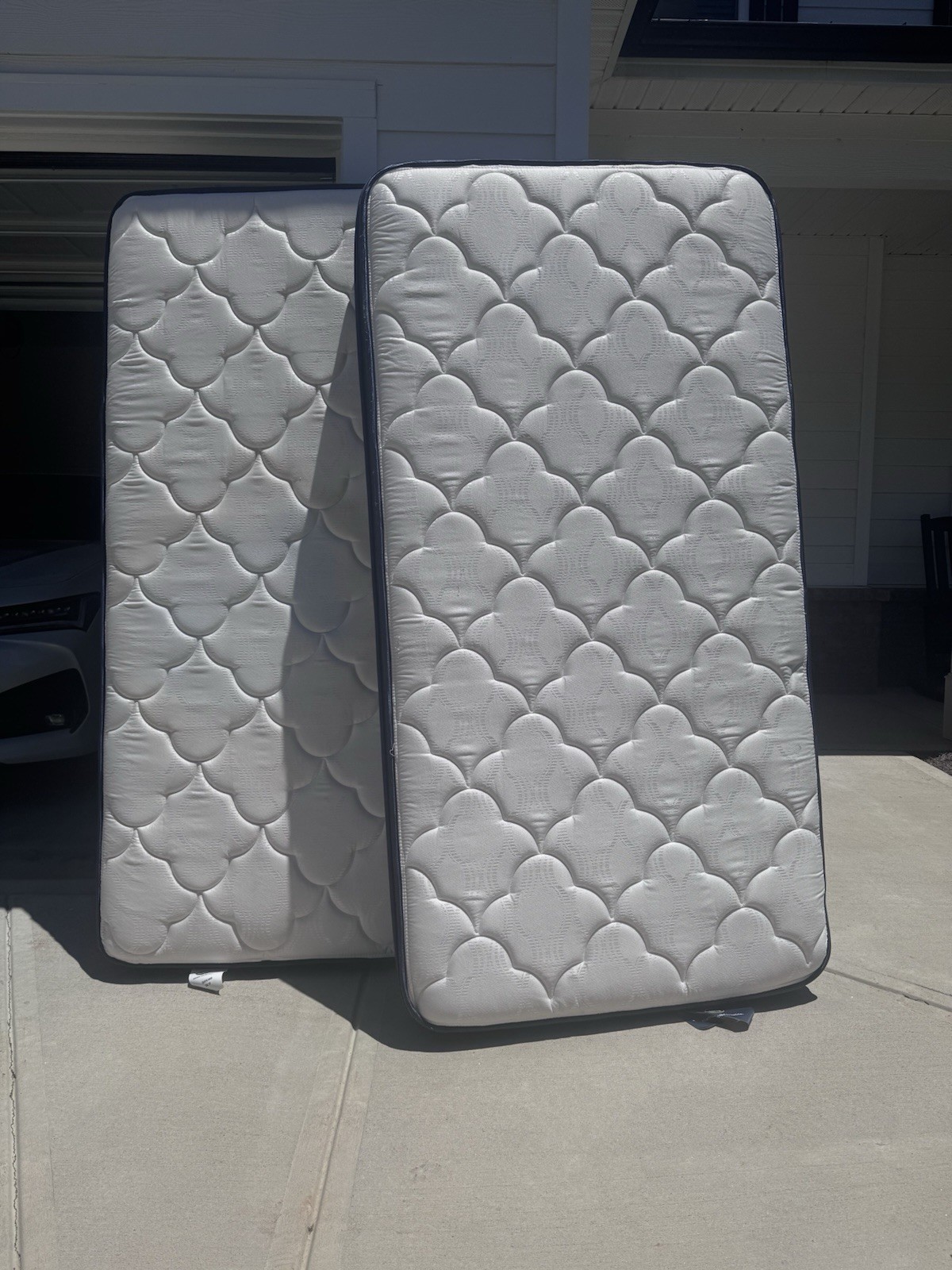Serta Calming Haven Twin XL Euro Top Box Spring, Medium Firmness, Gray/White