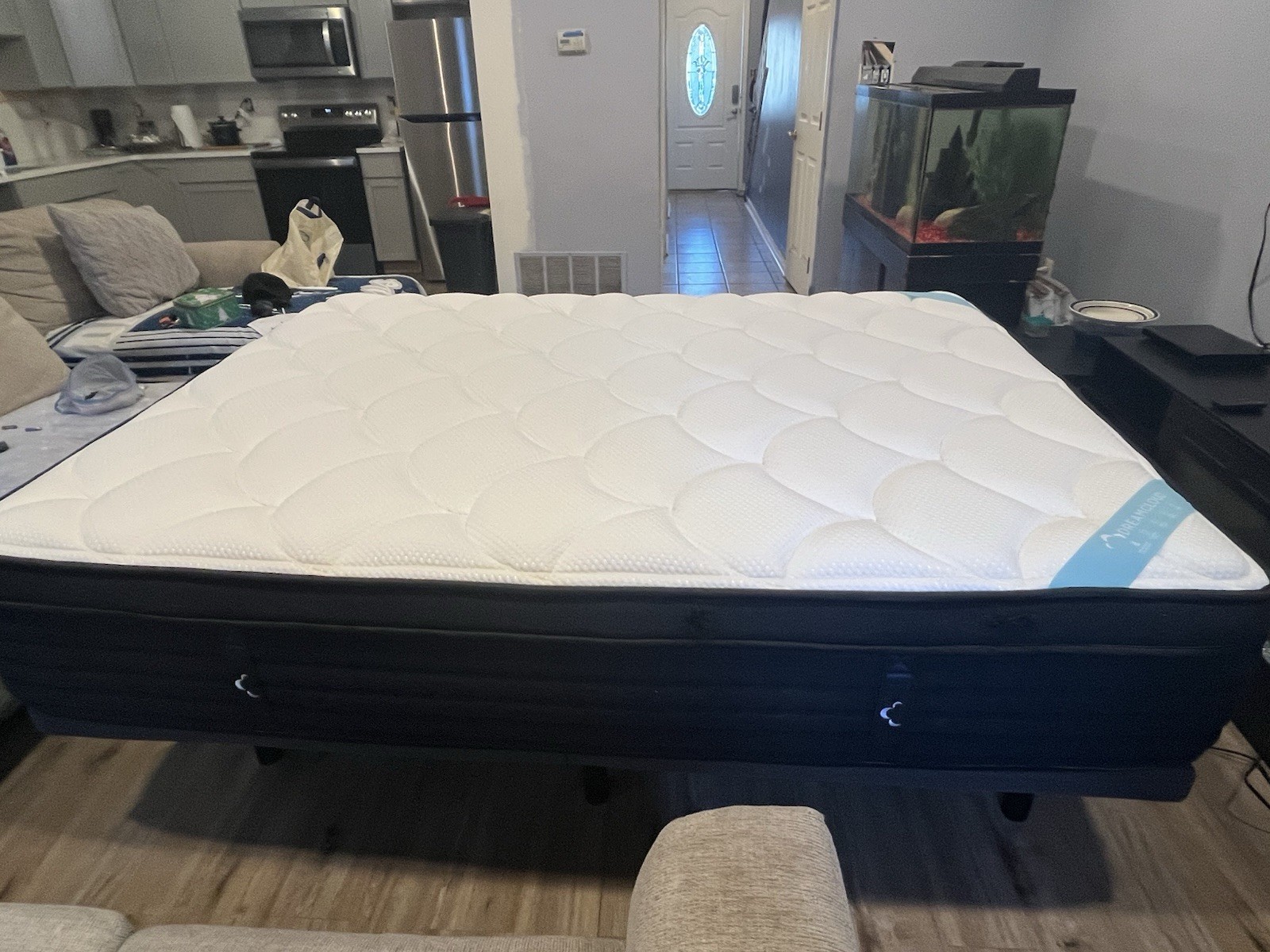 DreamCloud Premier Hybrid Queen Mattress & Resident Adjustable Power Base Bundle