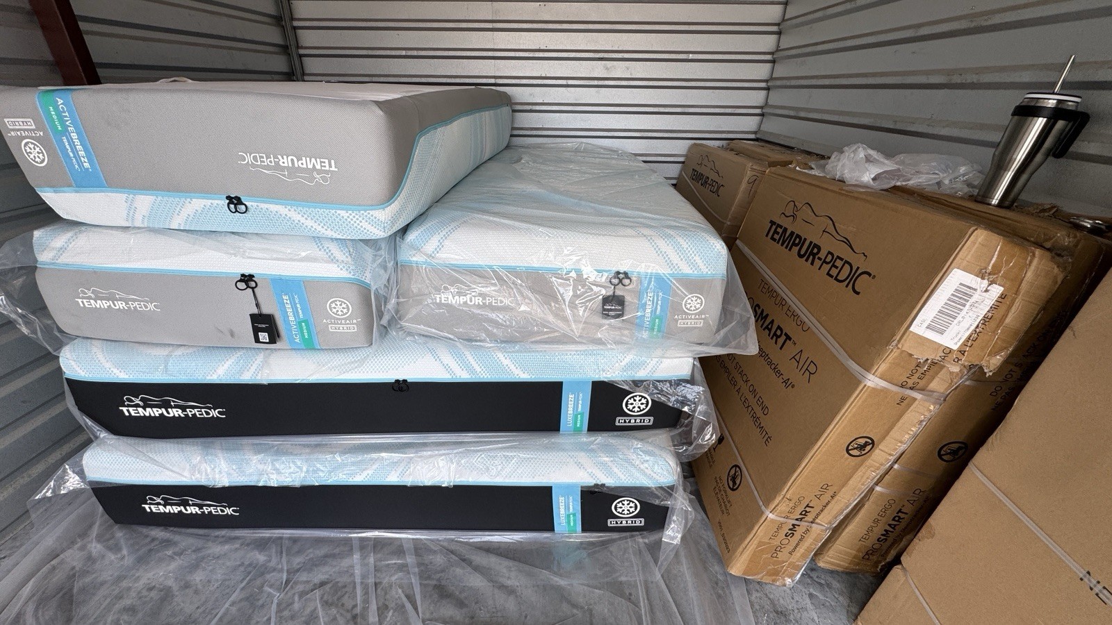 Tempur-Pedic TEMPUR LuxeBreeze 2.0 Medium Hybrid Mattress King BrandNewCondition