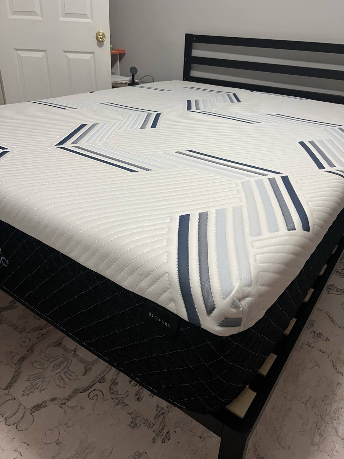 Therapedic Milford Queen Firm Mattress Quilted Fabric Cover Geometric Pattern