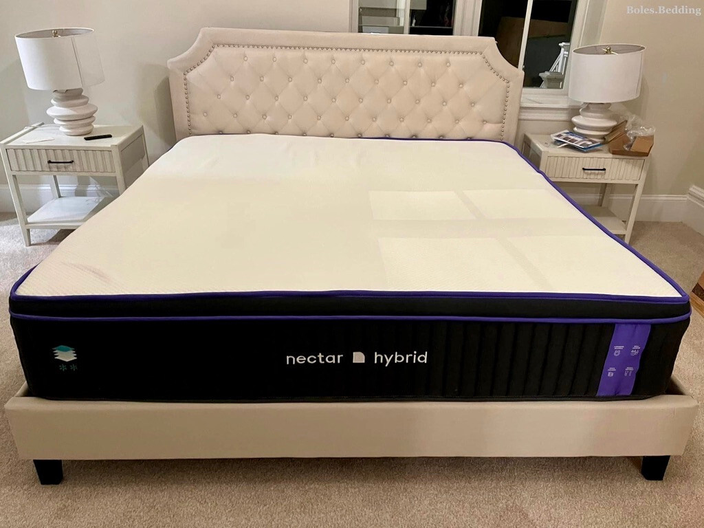 Nectar Premier Hybrid Mattress – King – [Retail: $2,099.00]