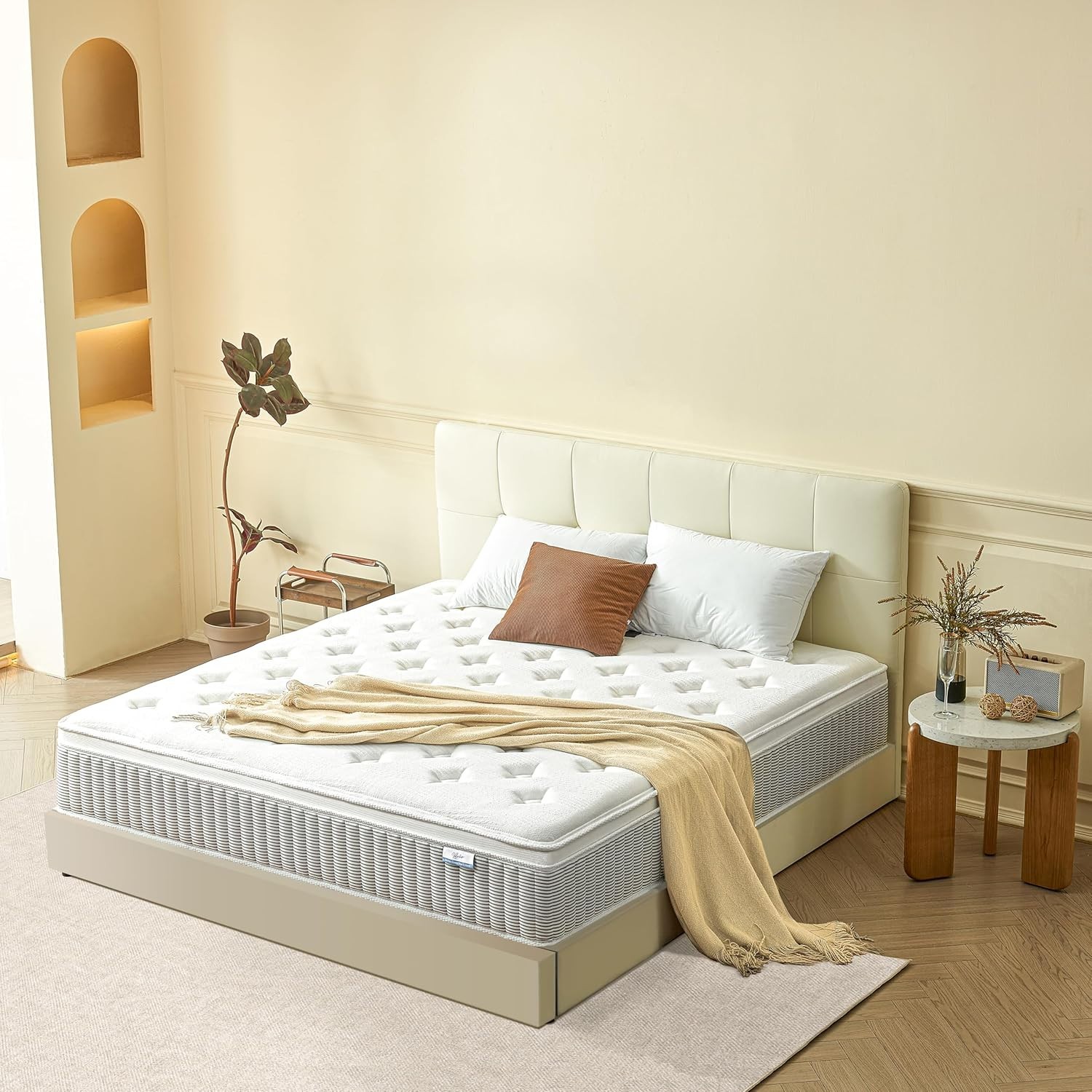 12 Inch Queen Mattress in a Box Hybrid Gel Memory Foam Pocket Spring Soft Plush