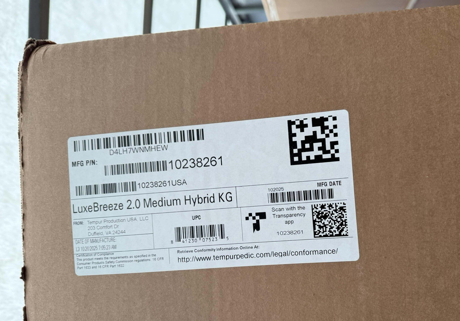 Tempur-Pedic TEMPUR LuxeBreeze 2.0 Medium Hybrid Mattress King BrandNewCondition