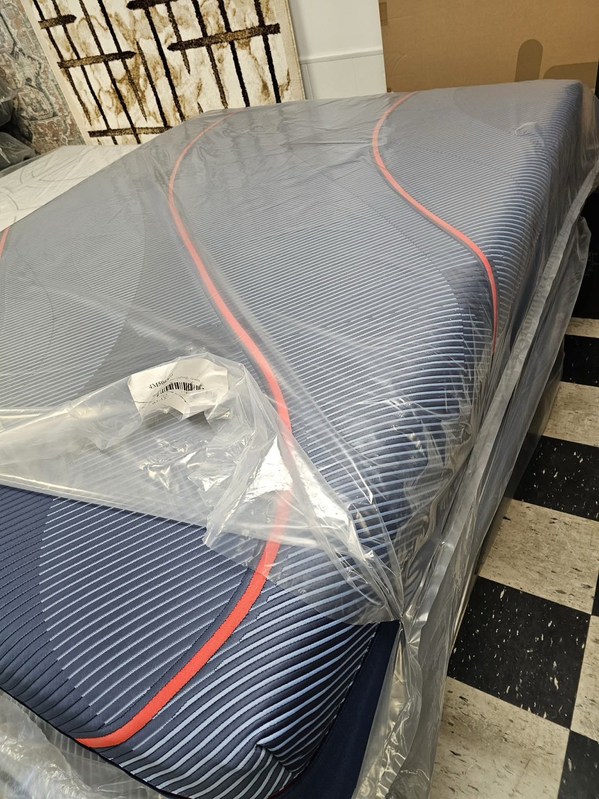 Sealy Posturepedic 14″ Hybrid Queen Elite Soft High Point Mattress Overstock