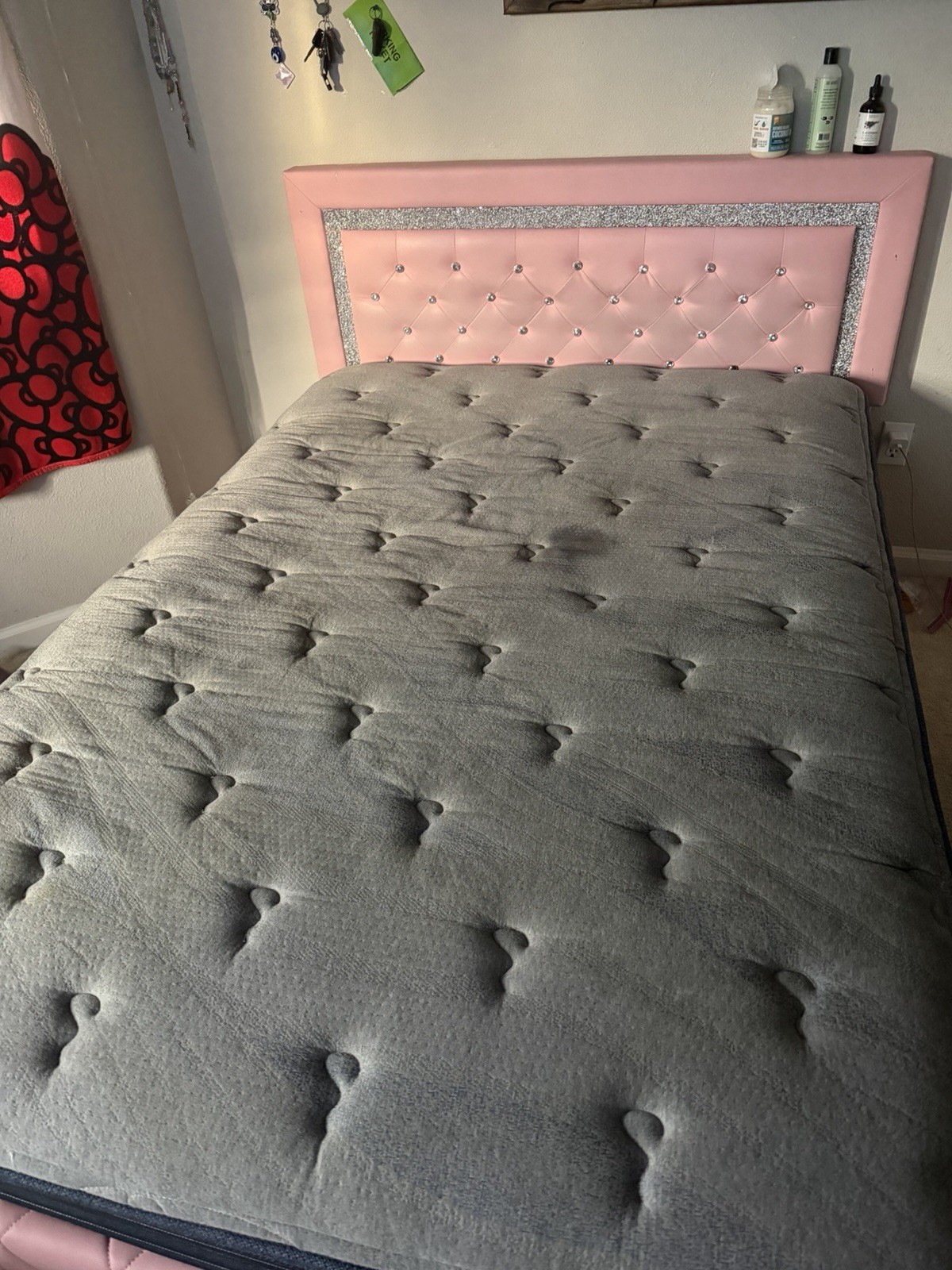 Serta Full Mattress Gray Black Medium Firm Solid Bedroom Used