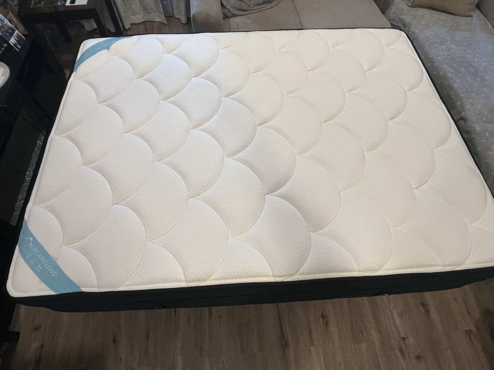 DreamCloud Premier Hybrid Queen Mattress & Resident Adjustable Power Base Bundle