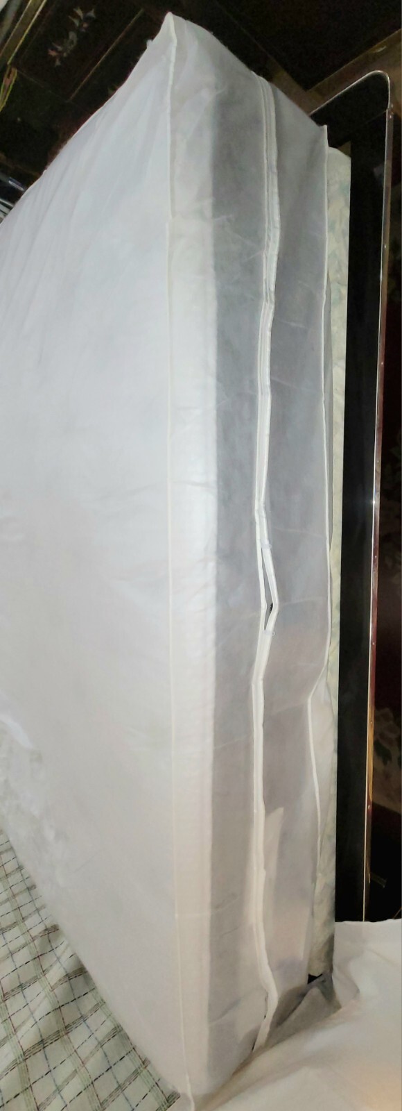 BEAUTYREST SILVER LUX PILLOW-TOP 14″ QUEEN MATTRESS. LOCAL P/UP ONLY QUEENS, NY