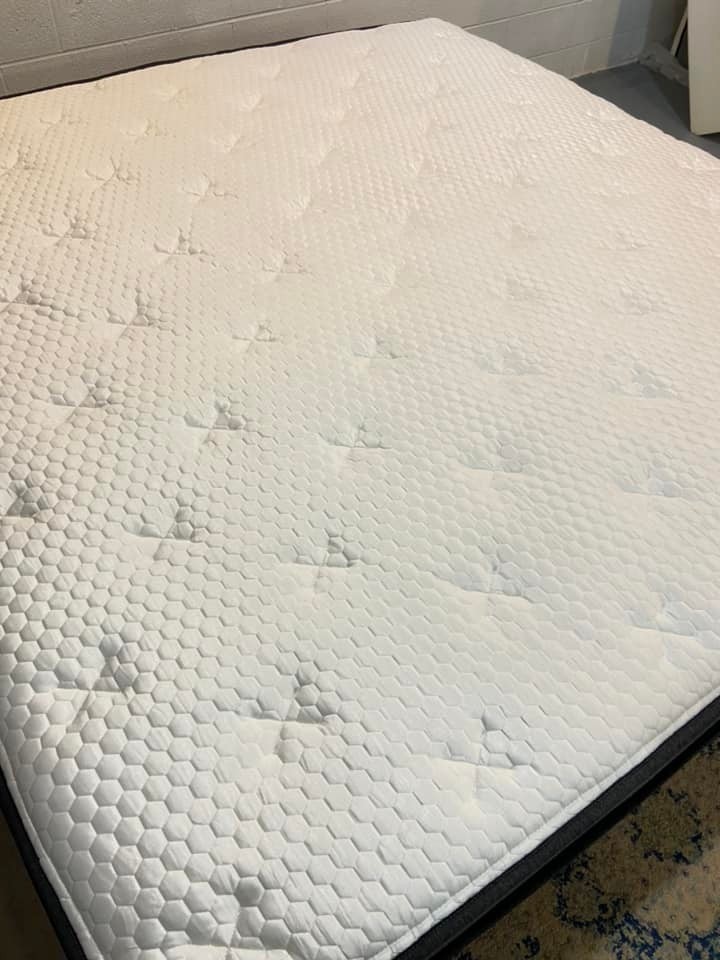 Helix Midnight Luxe Queen Size Mattress