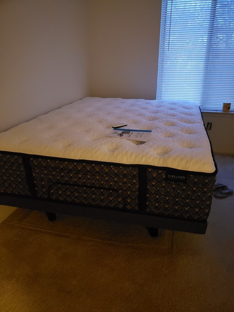 Aireloom Night Stars 3000 Streamline Plush Innerspring 15.5″ Queen Mattress