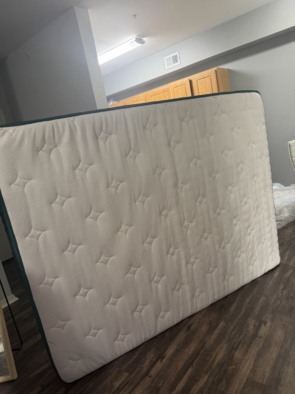White and Gray Geometric Rectangle Mattress for Adults Bedroom Modern Design