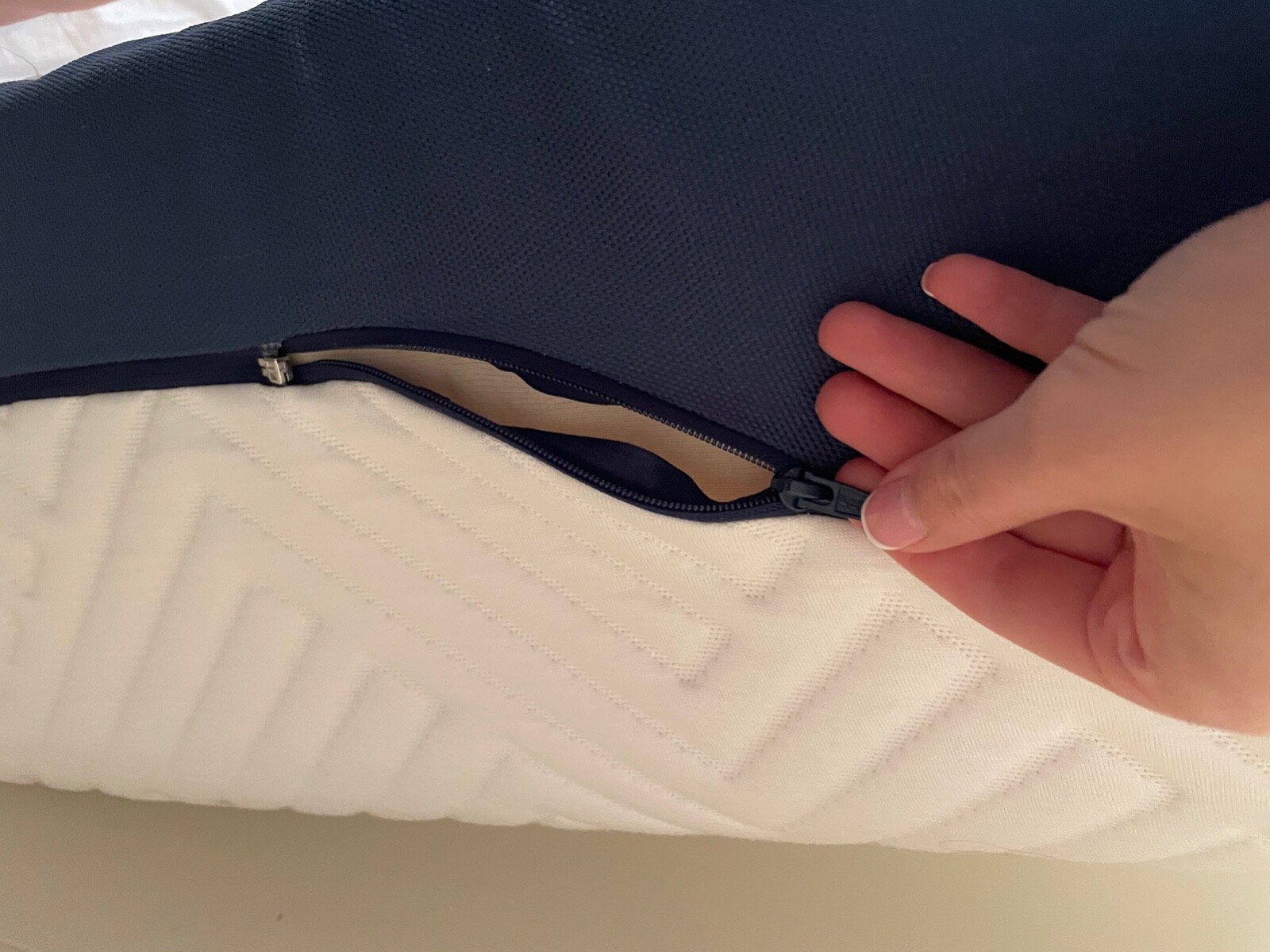 10 inch foam mattress twin xl 80x38x10 bed frame included!
