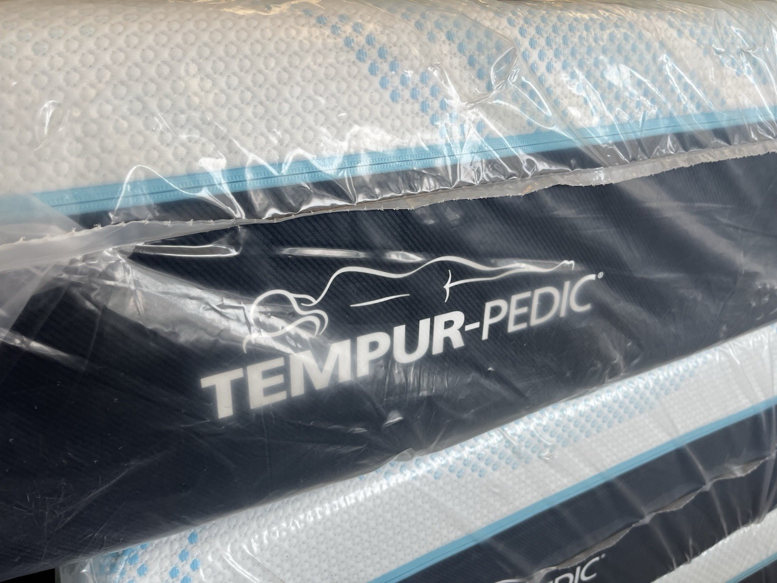 TEMPURPEDIC Tempur-Pedic ProBreeze PRO BREEZE 2.0 Medium QUEEN MATTRESS FreeShip