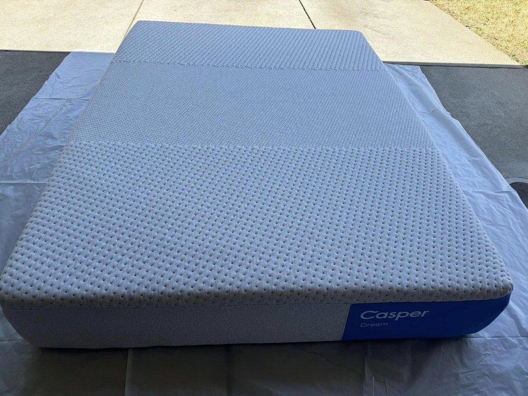 Casper Dream Hybrid Mattress QUEEN / FREE Delivery